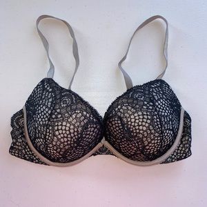 Victoria’s Secret Very Sexy Push Up 36C